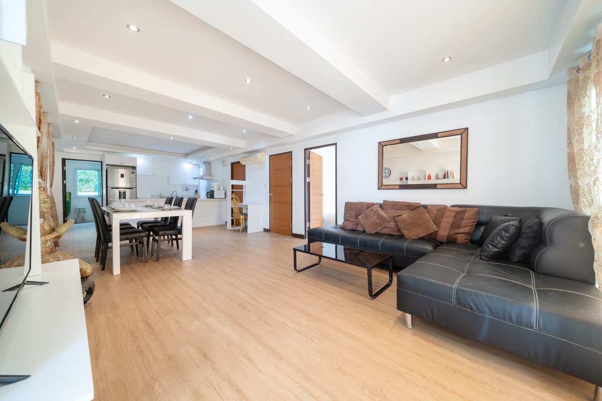 5-Bedroom Private Villa with Pool & Garden Views in Kamala, Phuket - U5897850 - image 6