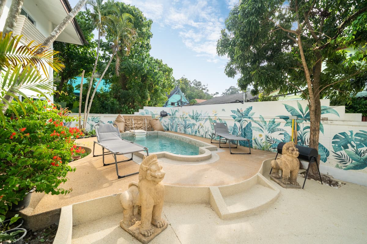 5-Bedroom Private Villa with Pool & Garden Views in Kamala, Phuket - U5897850 - image 7