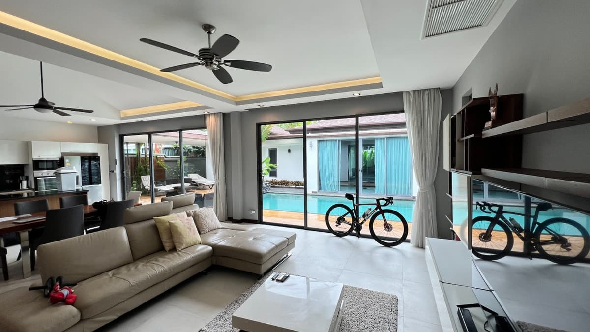 🔥Hot Sale Super Modern🔥 3 Bedroom Pool Villa for Sale in Pasak 8, Cherng Talay – Near Laguna & Bang Tao Beach - U1634736 - image 2
