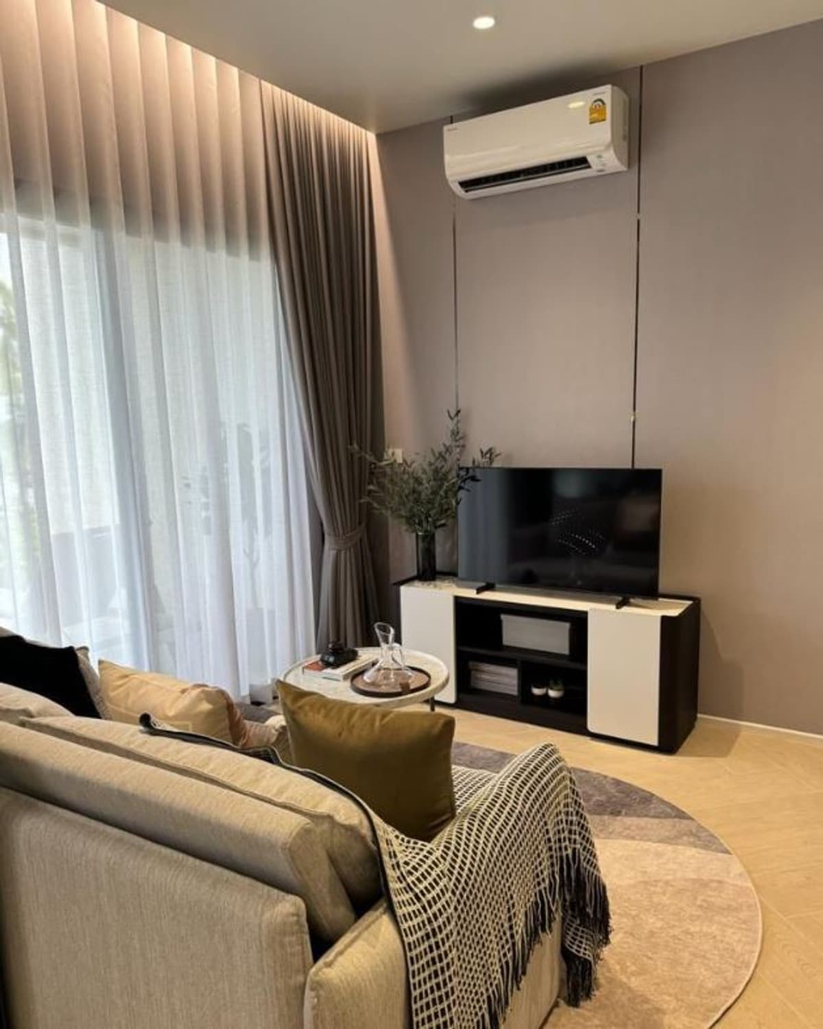 1 Bedroom Rare unit 42 SQM‼️ Best Price‼️ - image 4