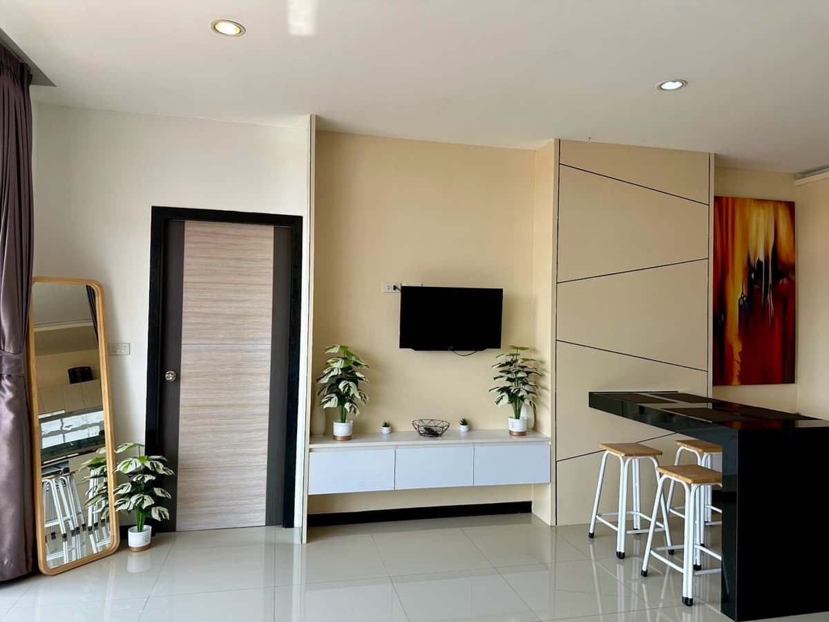 ⏳ Prime Rawai Deal – Large 2BR Corner Condo Selling Quickly - U5346015 - image 2