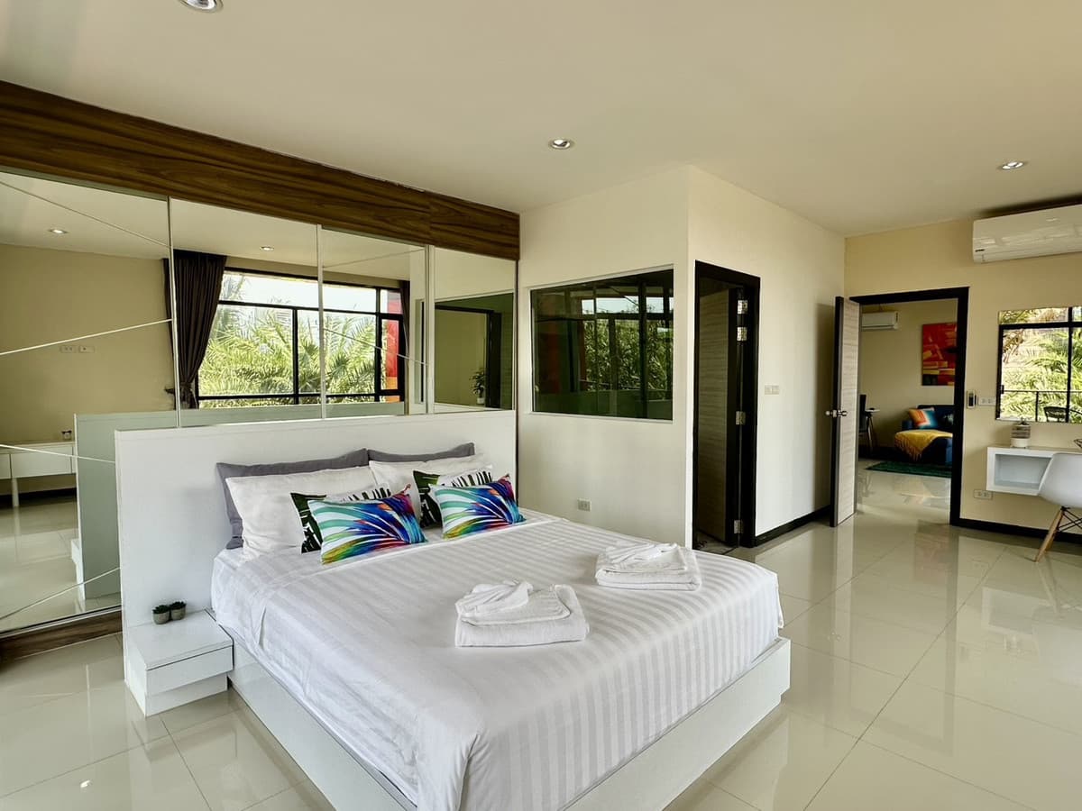 ⏳ Prime Rawai Deal – Large 2BR Corner Condo Selling Quickly - U5346015 - image 8