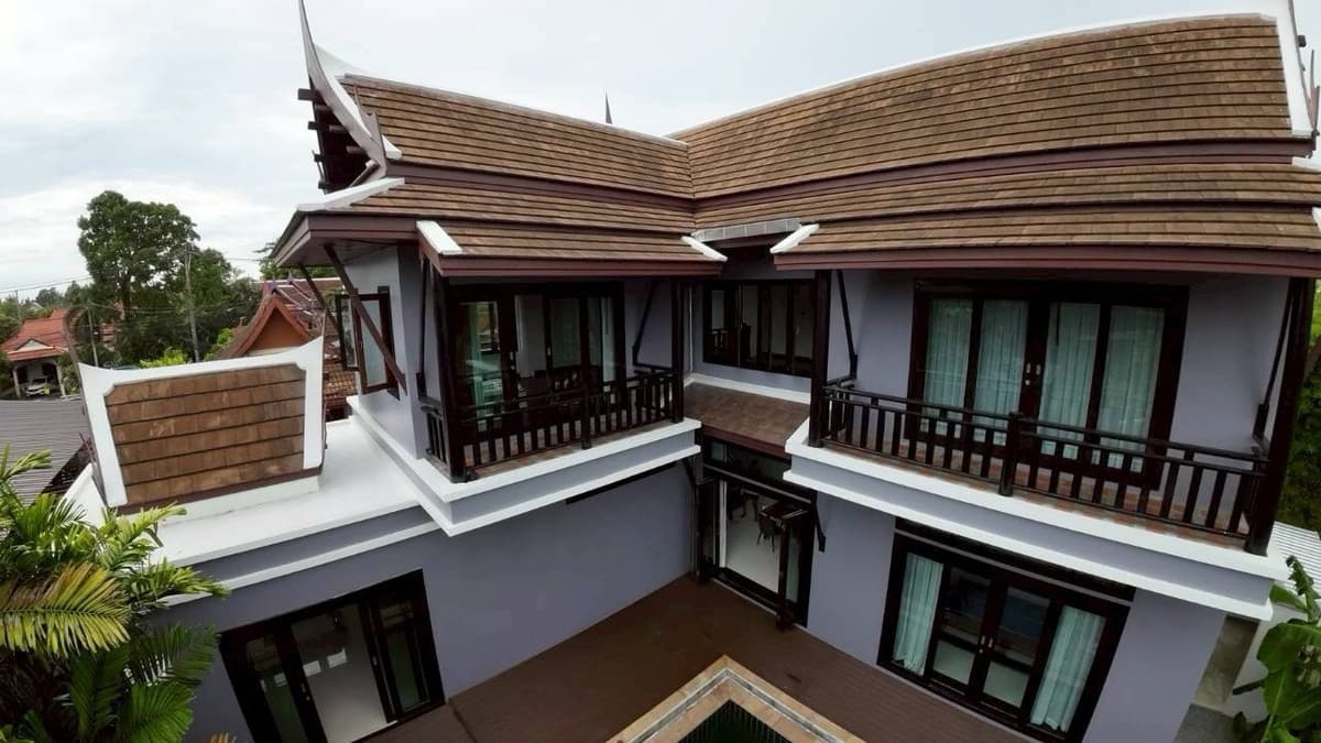 House for sale in Chalong area, near Robinson, international schools and the pier. - image 3