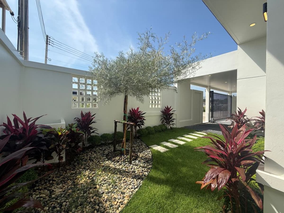 Mandara Villa Village for sale, Thalang - Ya Chan, big house, lots of space, convenient, full beautiful garden. - image 3