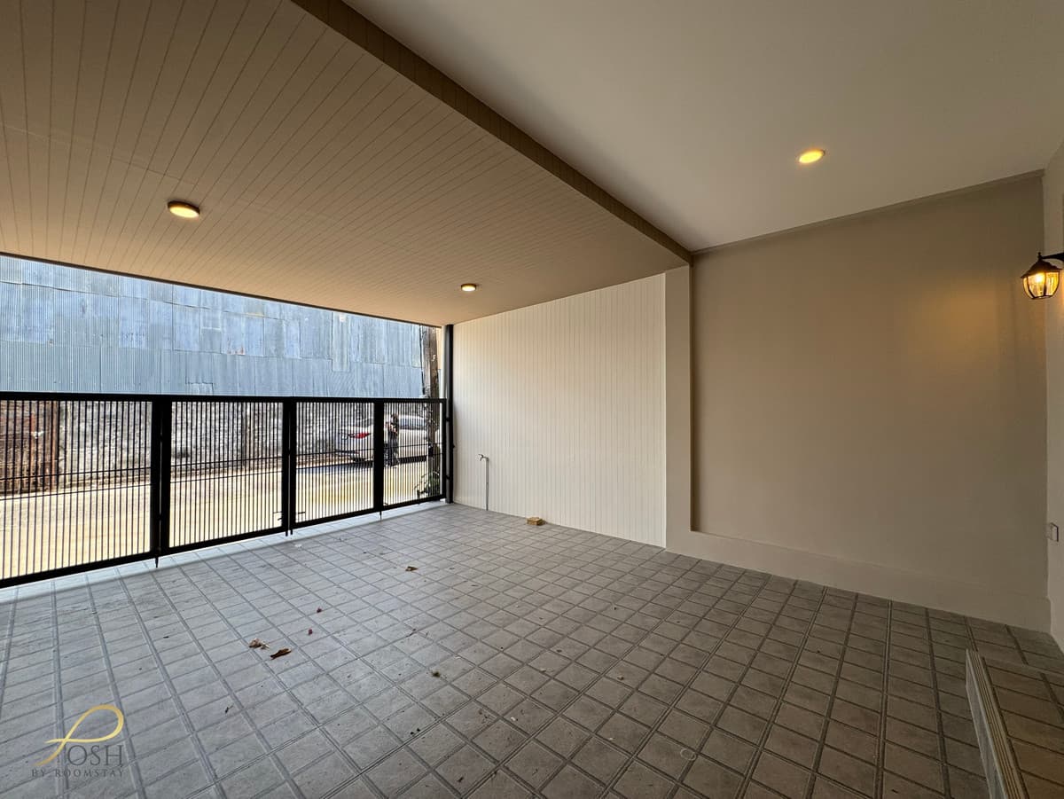 Fully Renovated 2-Storey Townhouse in Thepkrasattri Soi, Ratsada | Private Backyard with Green View | 3 Beds 2 Baths | 24 sq.wah | Only 3 Minutes to Super Cheap - image 5