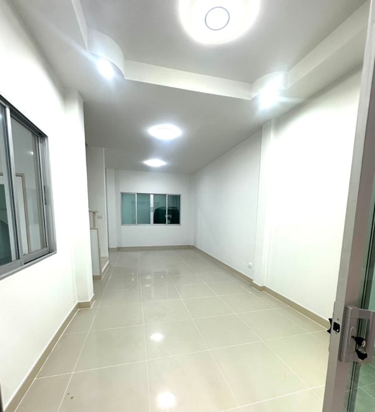 For sale, 2-story townhouse near Lotus Thalang, Phuket, 2.89 million. - image 3