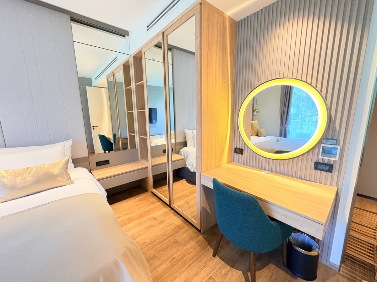 For Sale: 2 Bedrooms Condo Fully Furnished at Layan Green Park Phuket - image 7