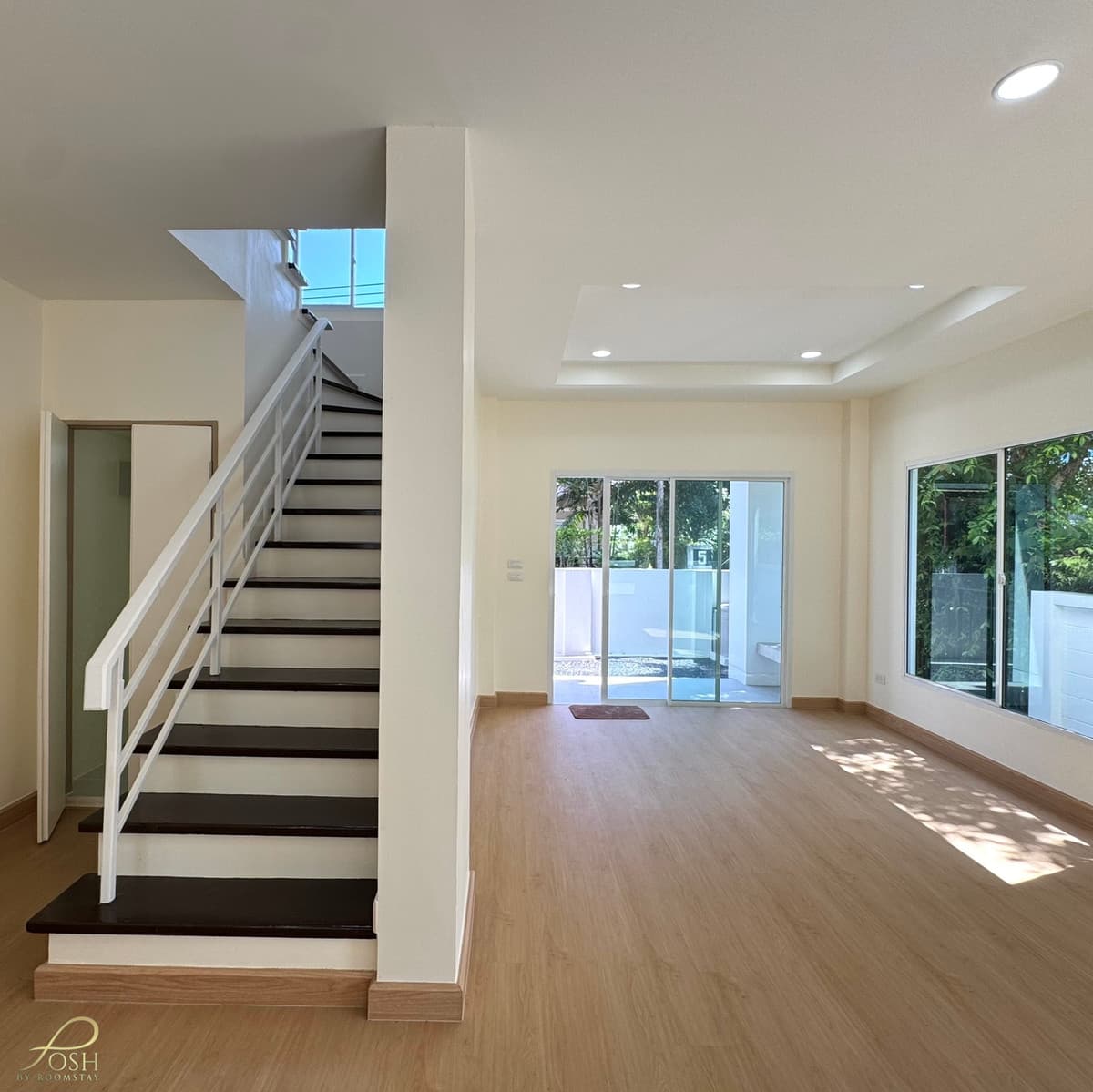 SIRI VILLAGE PAKLOK – VICTORY MONUMENT Siri Village Paklok near the monument. 500 meters from PTT Pa Khlok gas station, only 3 km. from Robinson Lifestyle Thalang. - image 5