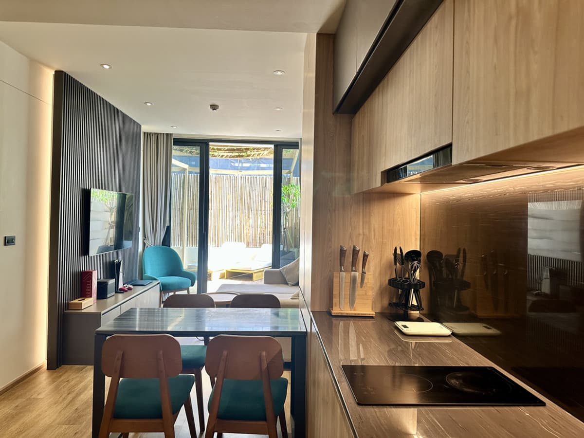 Urgent Sale from Owner | Luxury 1-Bedroom Apartment in Layan, Phuket | Private Terrace with Jacuzzi - image 3