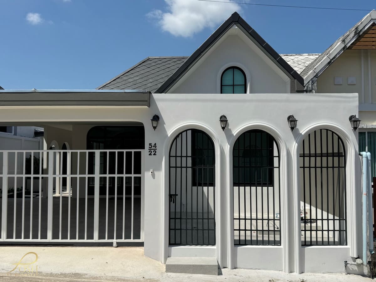 Promphan Village, Pa Khlok, Thalang, semi-detached houses, spacious living space.  Newly renovated in Modern English style. - image 6