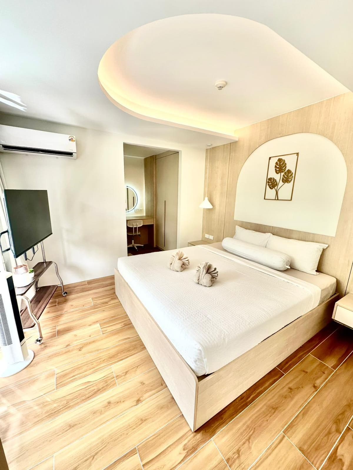 FOR SALE & RENT: Stunning Resort-Style Condo in Kamala, Phuket! (Fantasea Condo Kamala) - image 7