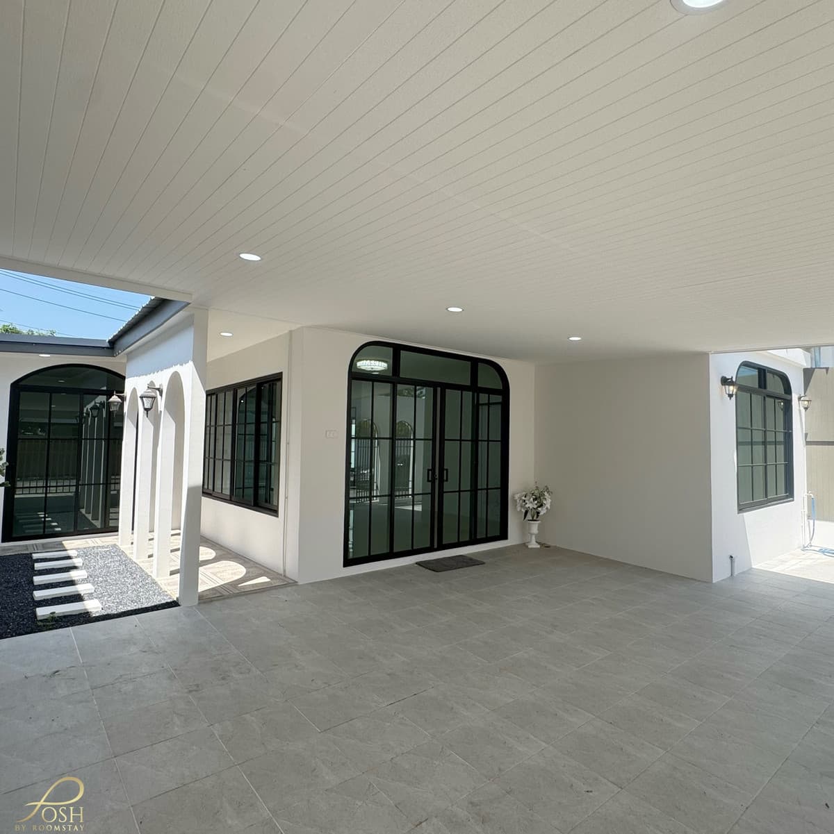 Promphan Village, Pa Khlok, Thalang, semi-detached houses, spacious living space.  Newly renovated in Modern English style. - image 4