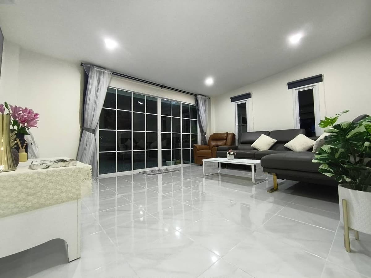 For rent very cheap!! One-story detached house, newly renovated, fully furnished, ready to move in, prime location, near Makro, near Rawai Beach, 8 minutes.