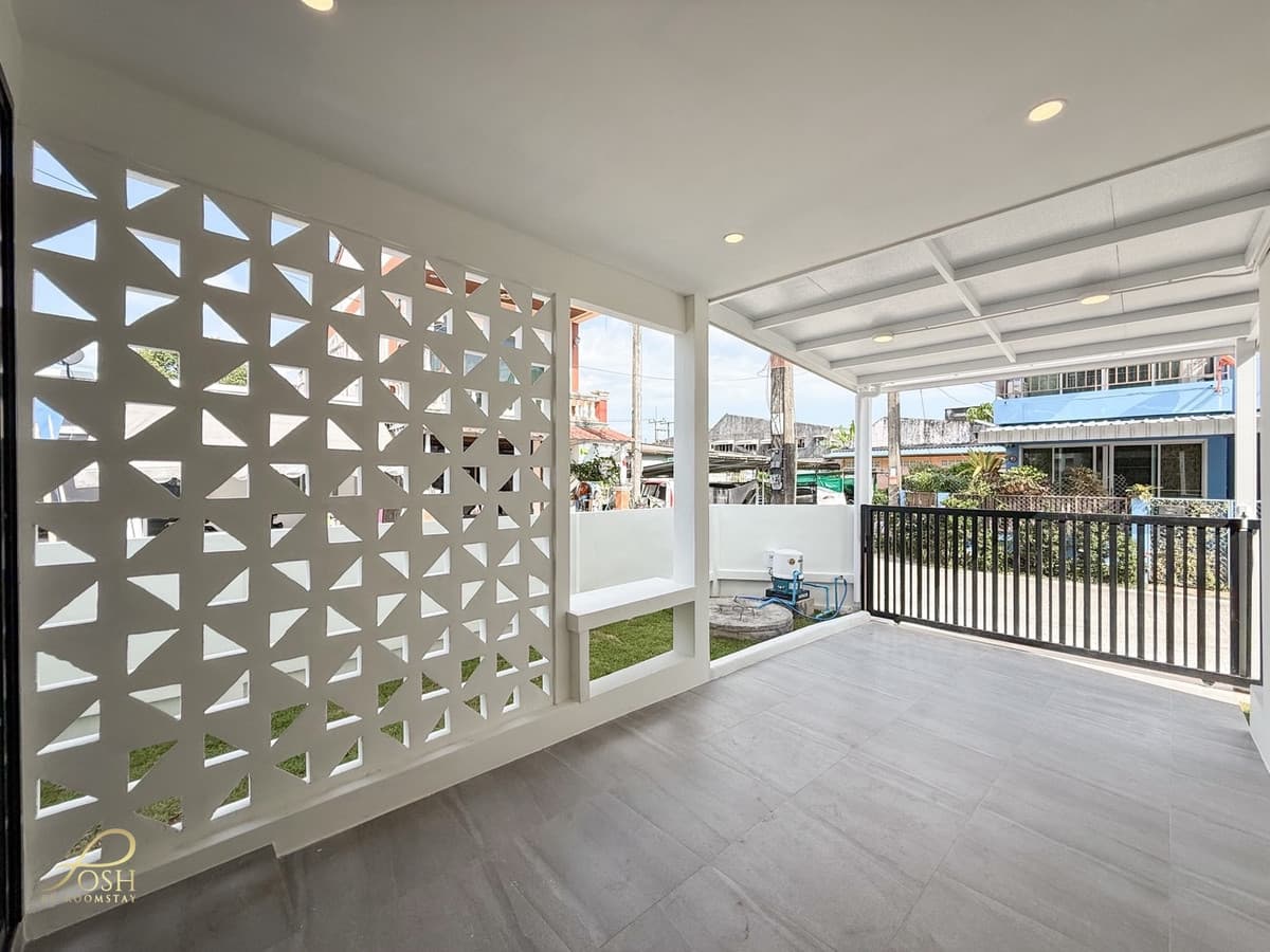 Newly Renovated Corner Townhouse Located in Baan Kian, Thalang Thanathownhome Village - image 3