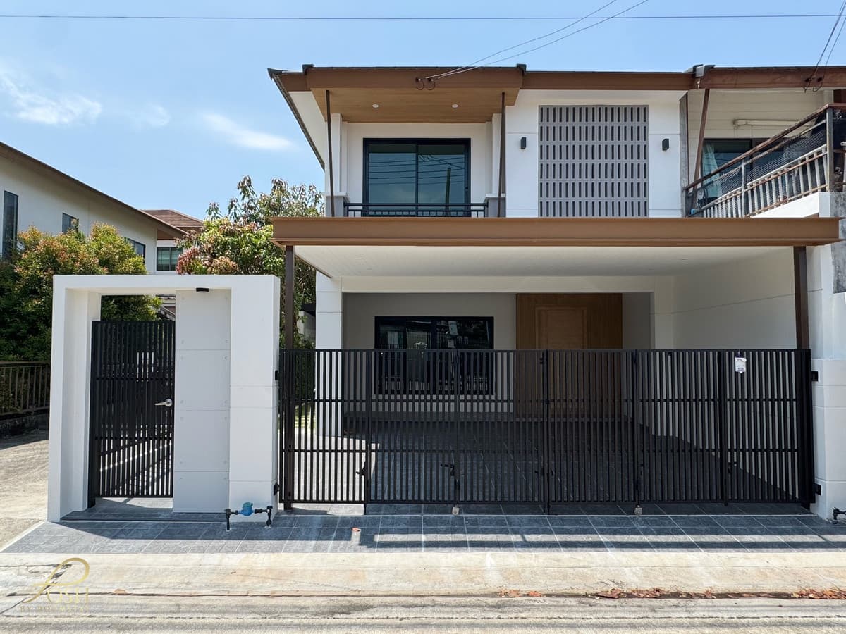 Newly Renovated House – Pruksa Ville Kathu–Patong Corner unit with high privacy, no house in front.