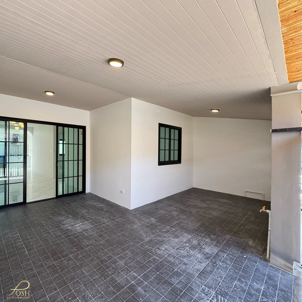 Hot Deal! Newly Renovated Townhouse (Corner Unit) Bypass area | Irawadee Bypass Village (Soi 13) - image 3