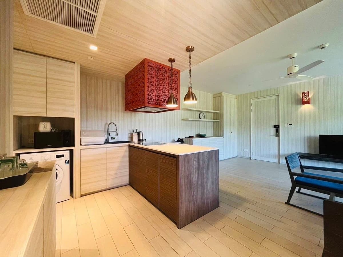 P0640/ Luxury condo and townhome for rent, Marina Living – ready to move in in the heart of the city. - image 6
