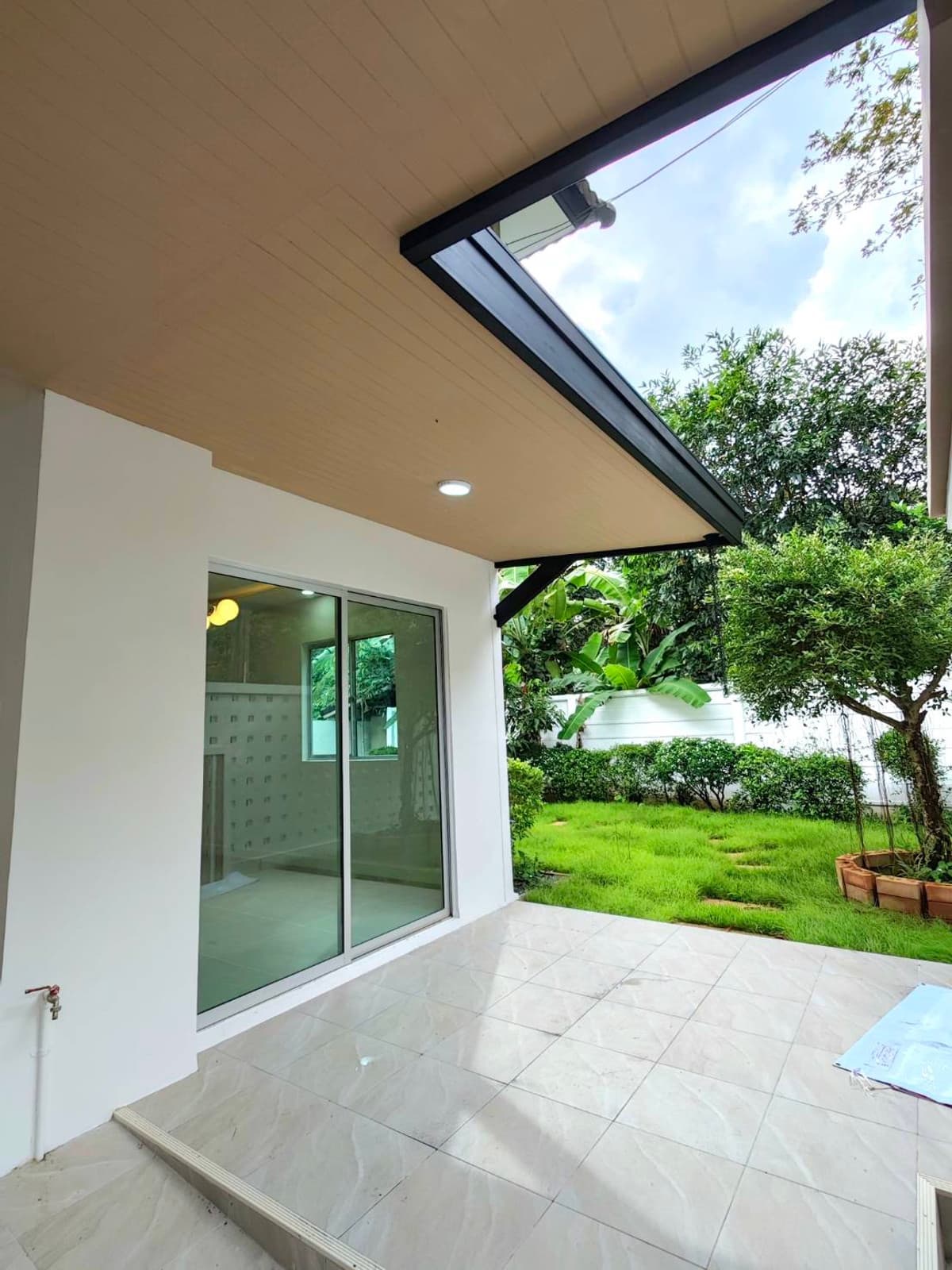 Townhouse, corner plot, hundreds of thousands left over, Pruksa Ville Village Thalang 58, Modern US, Bo Kruat, Phuket. - image 4