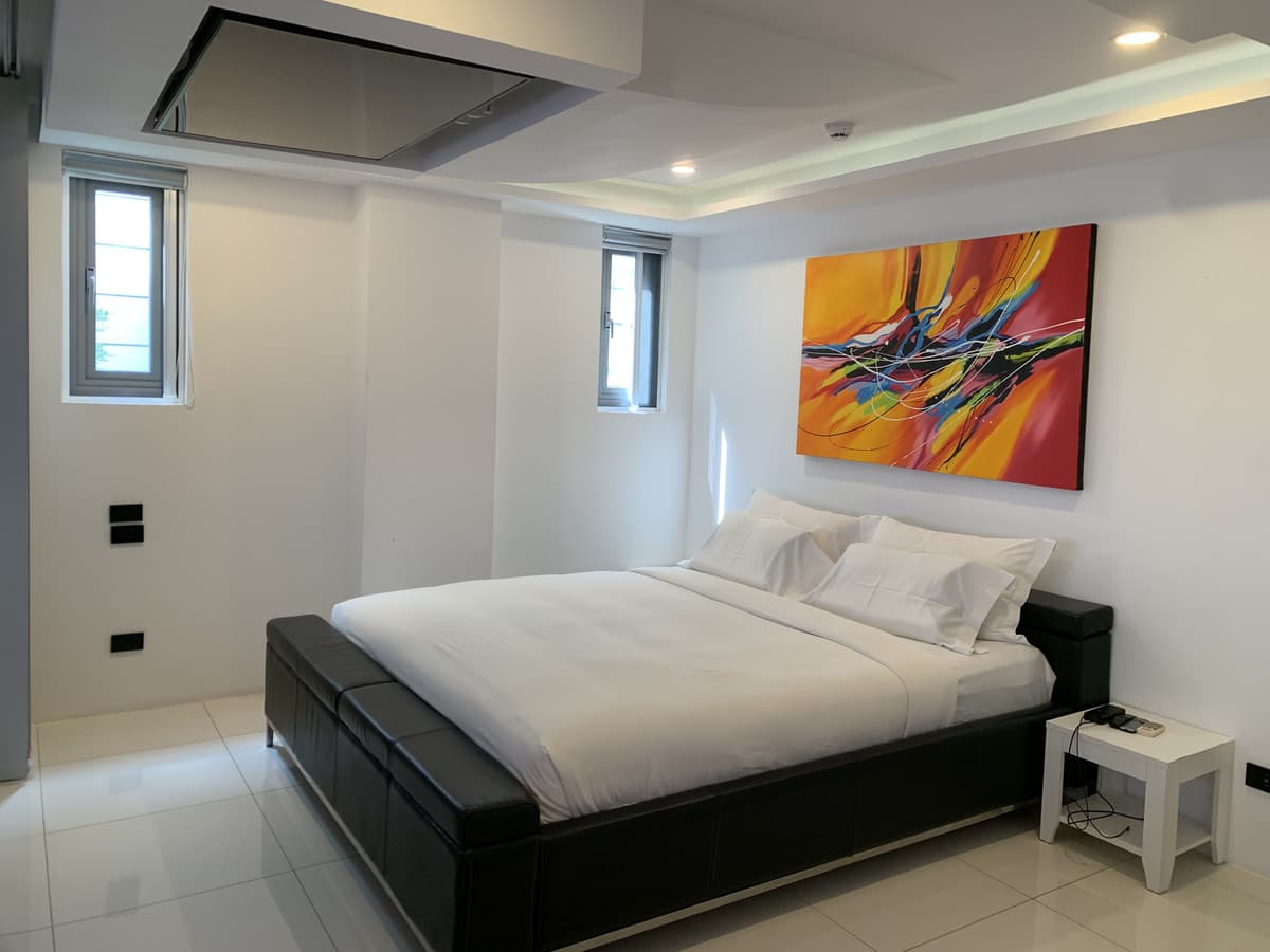 The View Luxury 2BR Condo – Fully Furnished, Stunning Sunset & Sea Views - [U1393422] - image 3