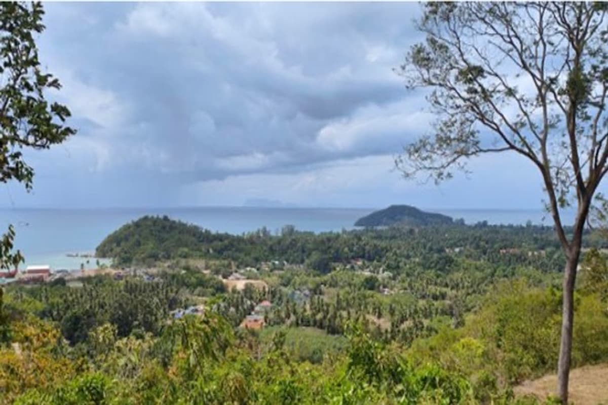 Prime 251-Rai Land for Sale in Ratsada, Phuket| Ocean & Mountain Views, Ideal for Mega-Project Development