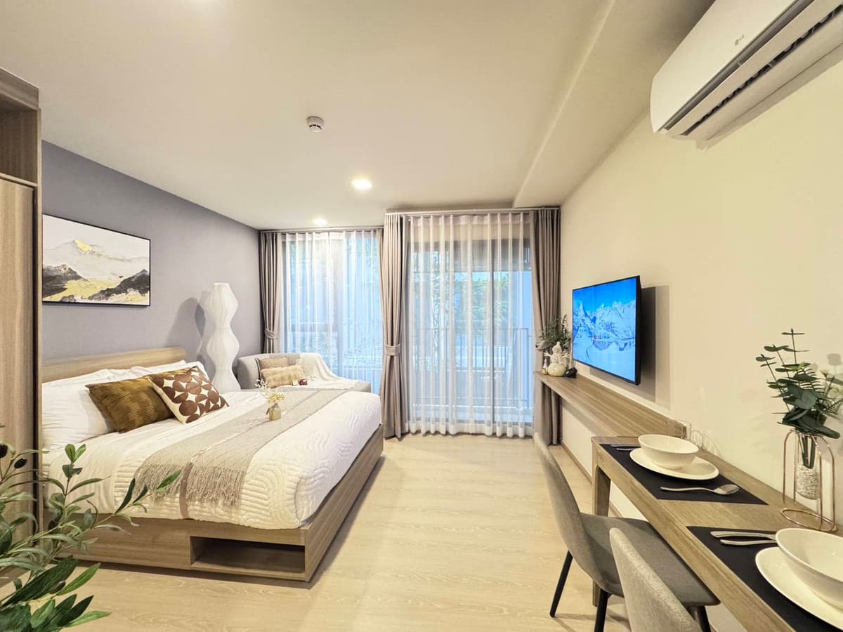 The Base Rise Condo for Sale lower than project price - image 3