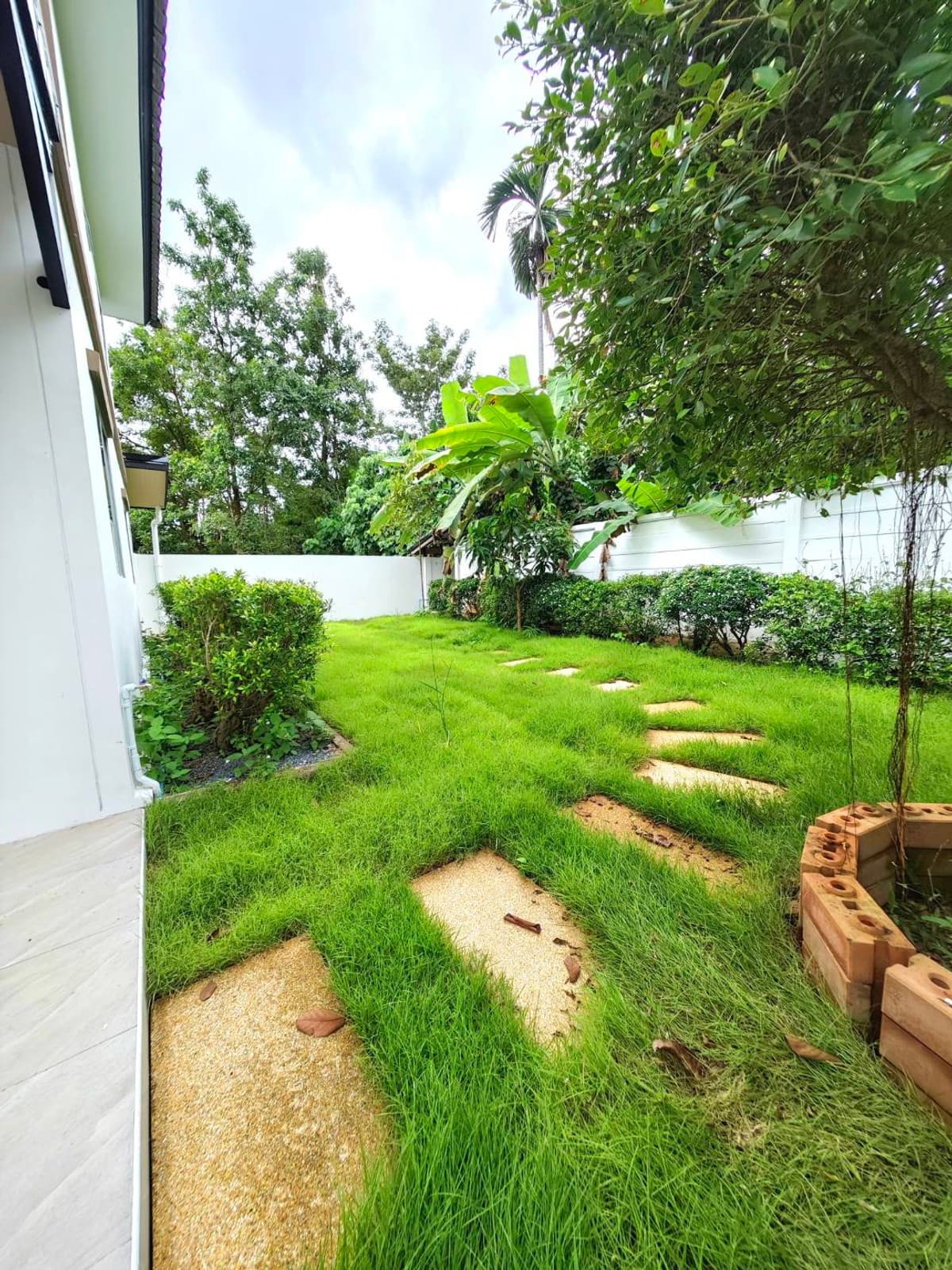 Townhouse, corner plot, hundreds of thousands left over, Pruksa Ville Village Thalang 58, Modern US, Bo Kruat, Phuket. - image 5
