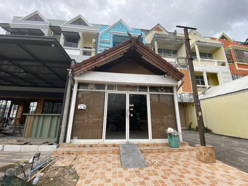 For sale with tenant (drugstore)! 03/2027 Commercial building, prime location, next to Wichit Songkhram Road, Phuket, near the entrance to Kathu University, suitable for an office, trading, clinic, restaurant (owner selling himself) - image 8