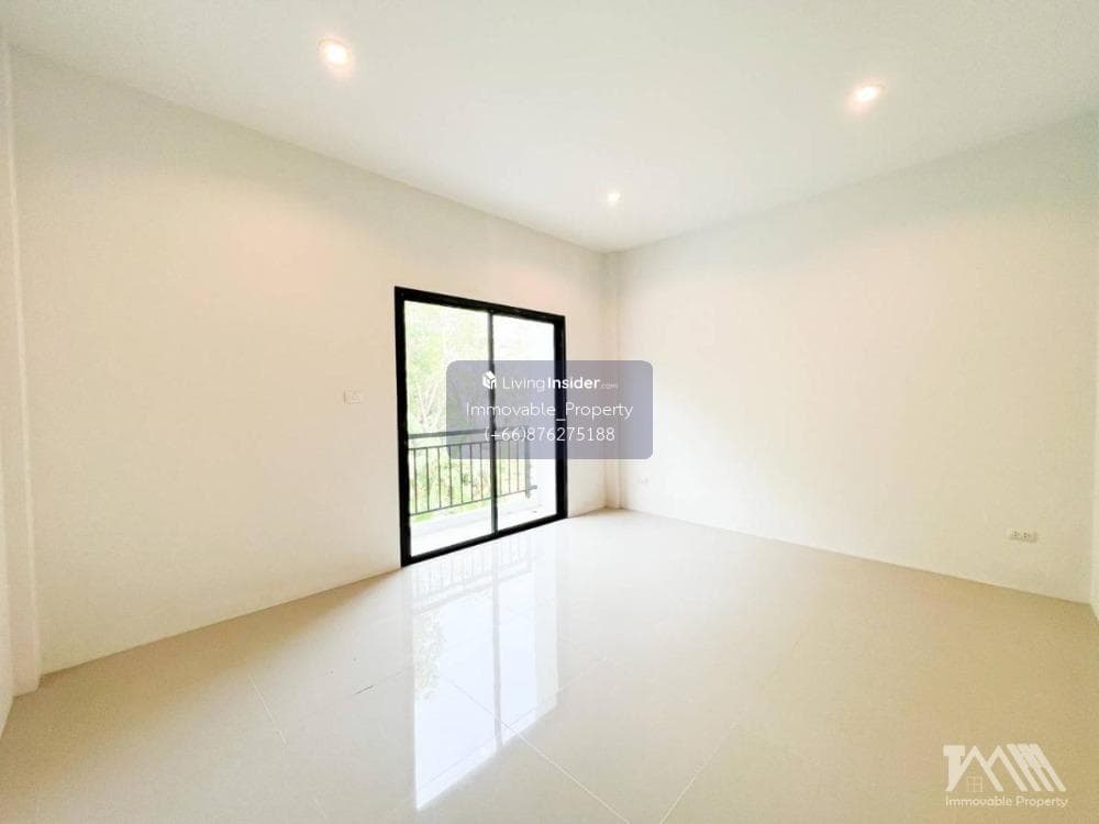 Commercial building, Khwang Road - image 6