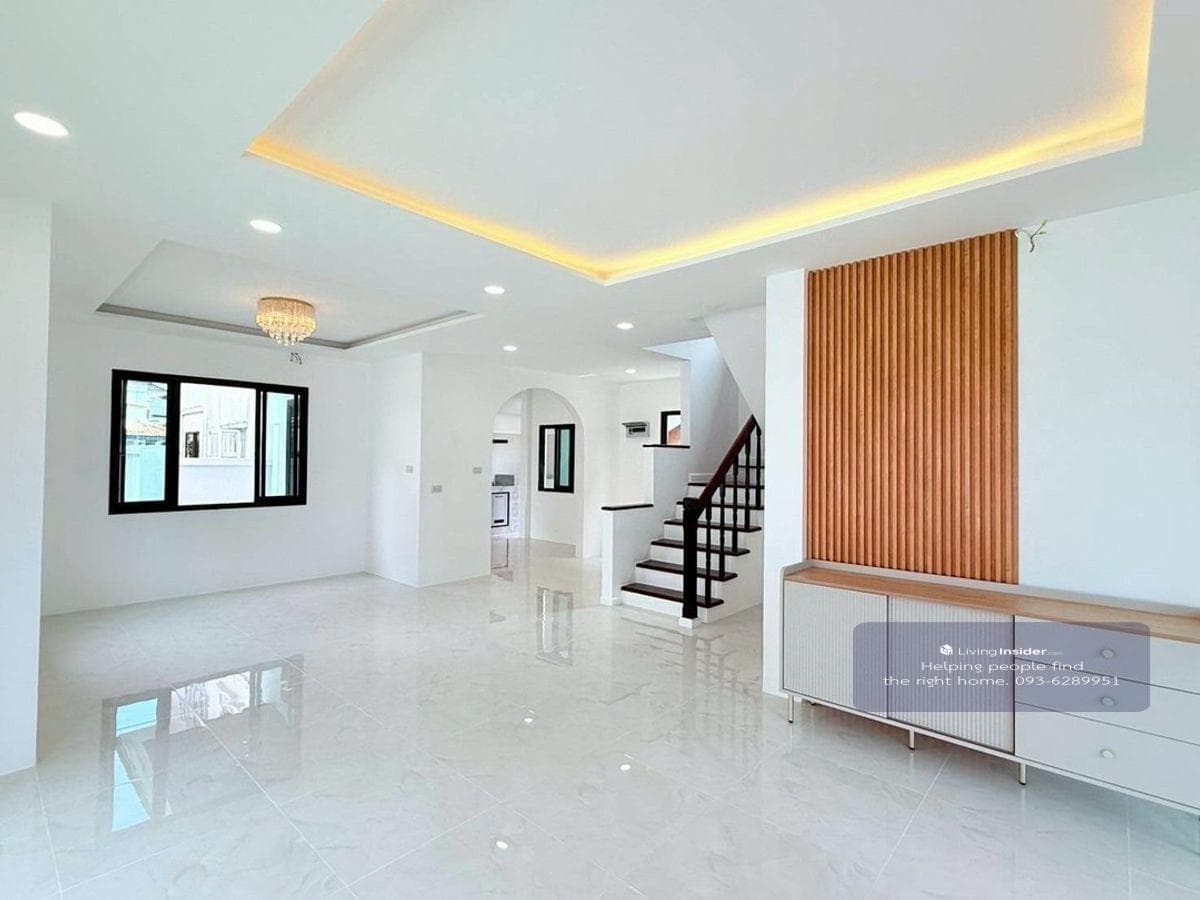 โจ๐ก New Renovate House Modern style Ready to move in! Land and Houses celebrates good location near complete facilities ๐ด - image 3