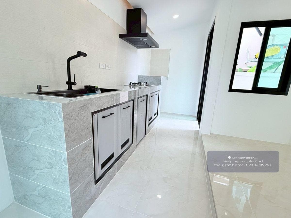 โจ๐ก New Renovate House Modern style Ready to move in! Land and Houses celebrates good location near complete facilities ๐ด - image 6