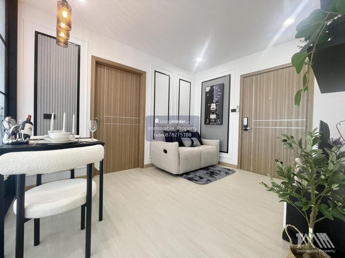 Condo in city zone, corner room / Condo Town, Phuket