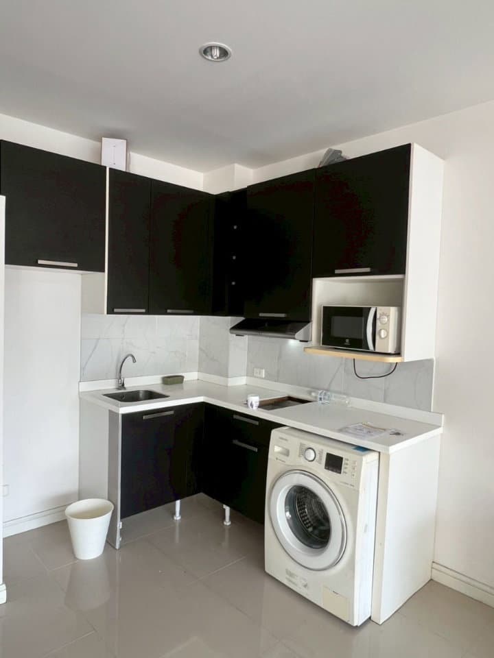 Chic Condominium For Sell WR-03155 - image 8