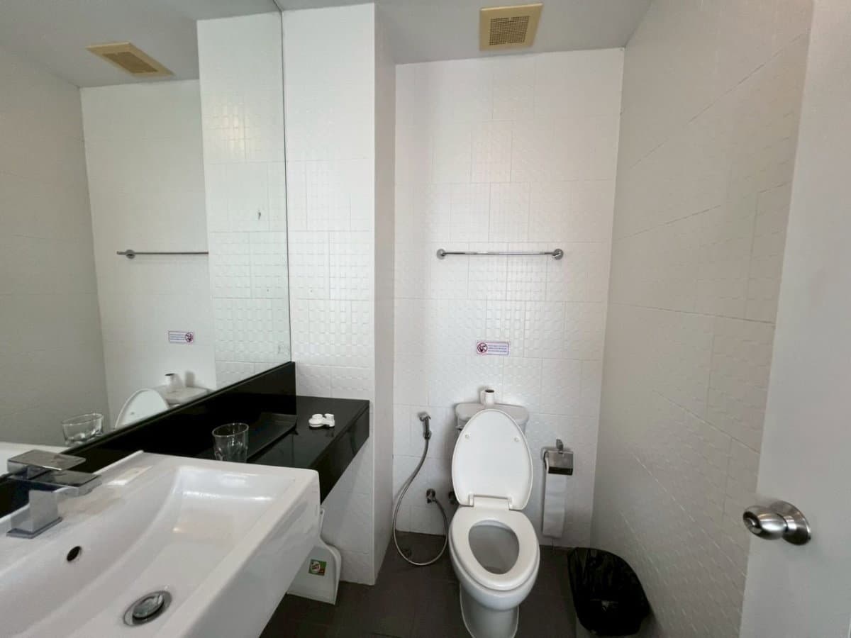 Chic Condominium For Sell WR-03155 - image 7