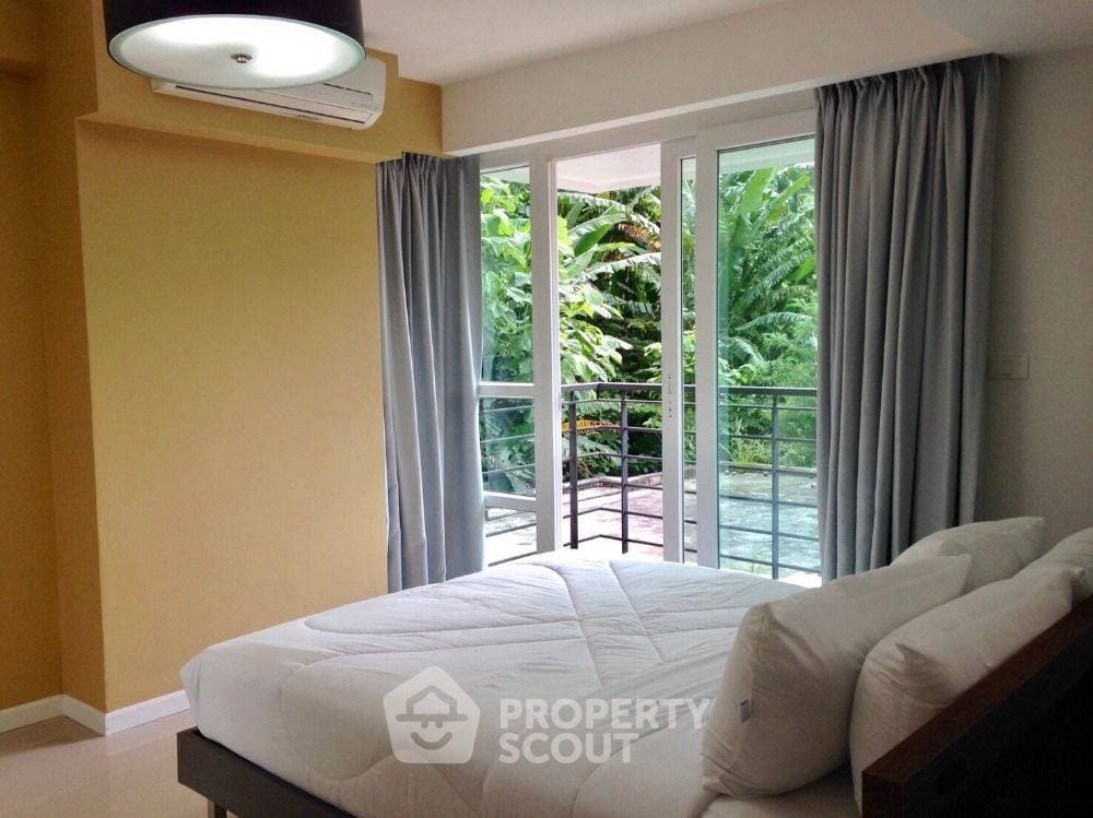 1-BR Condo at The Royal Place Condominium close to Kathu (ID 1002291)