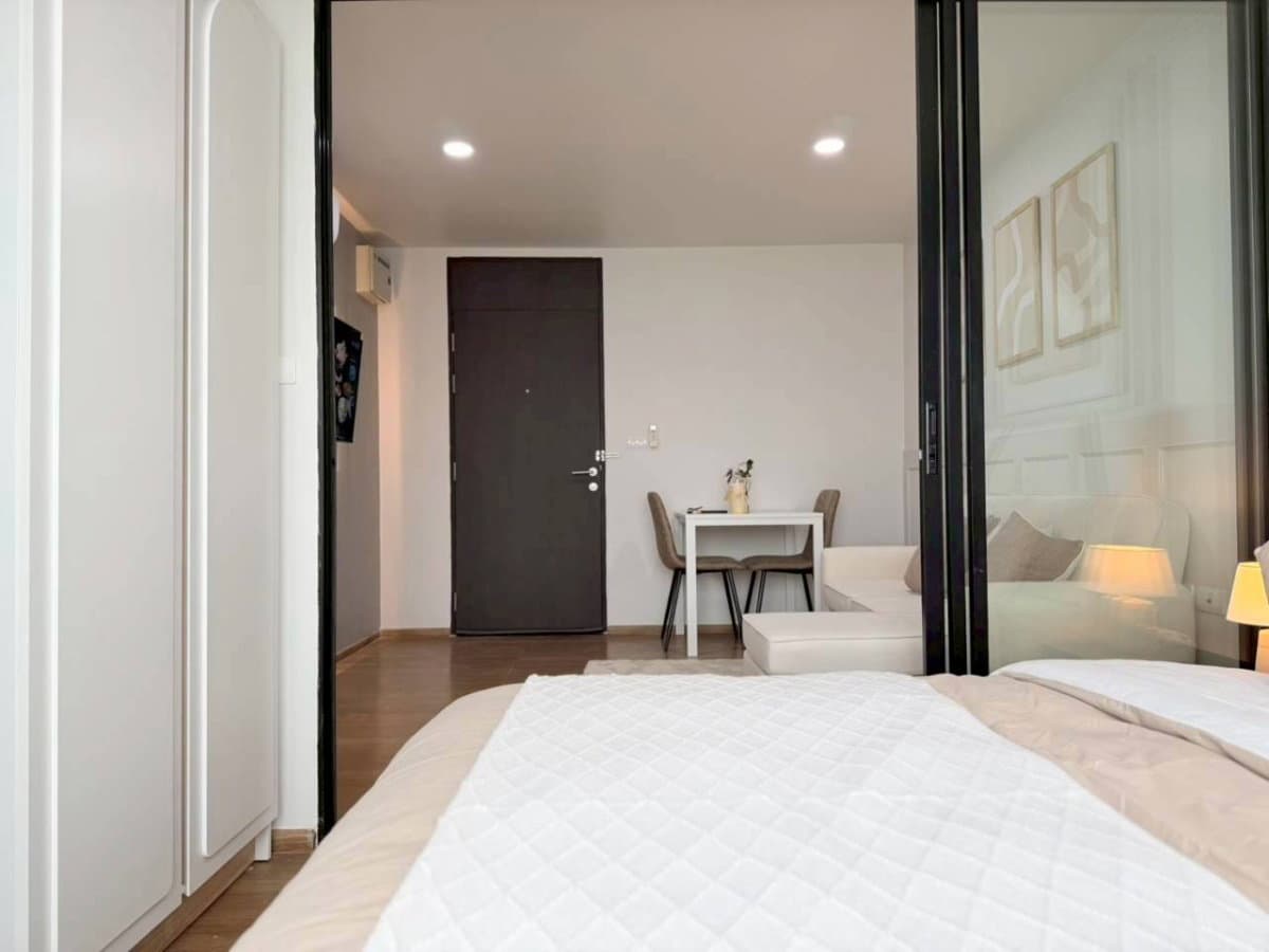 Centrio Condominium For Sell WR-03957 - image 7