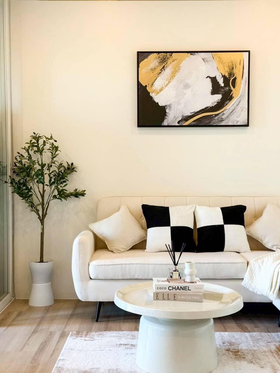 The Base Uptown For Sell WR-03976 - image 2