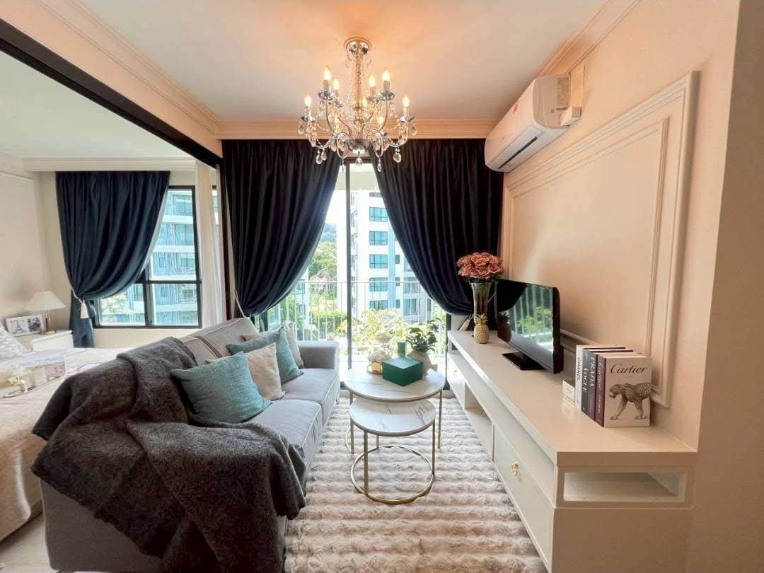 Centrio Condominium For Sell WR-04106