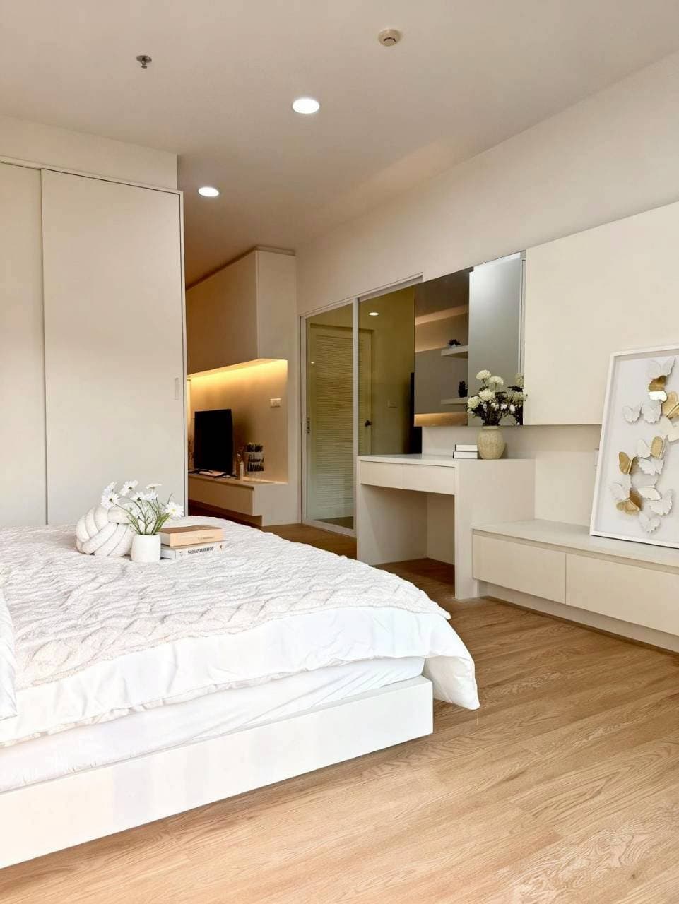 Phanason The Green Place Condominium WR-04118 - image 8