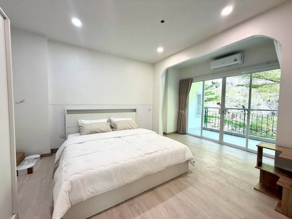 Phanason The Green Place Condominium WR-04140 - image 4