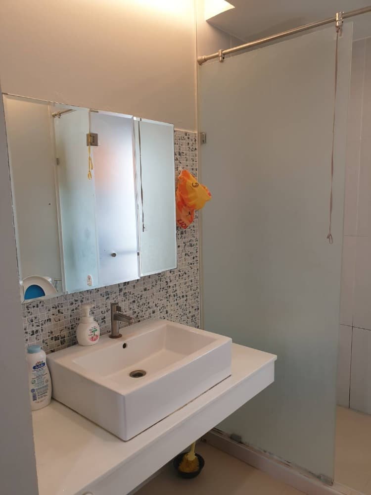 Commercial building, 2 rooms, near Khao Rang intersection. Phuket city center - image 5