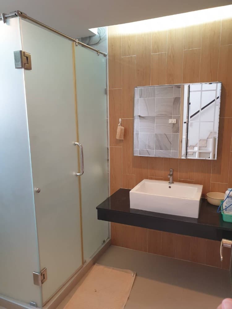 Commercial building, 2 rooms, near Khao Rang intersection. Phuket city center - image 4
