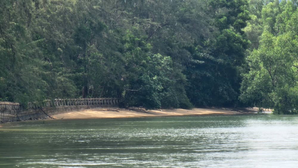 Land for sale next to the sea, Tha La Beach, Pa Khlok, Phuket, 33 rai, land title deed. - image 8