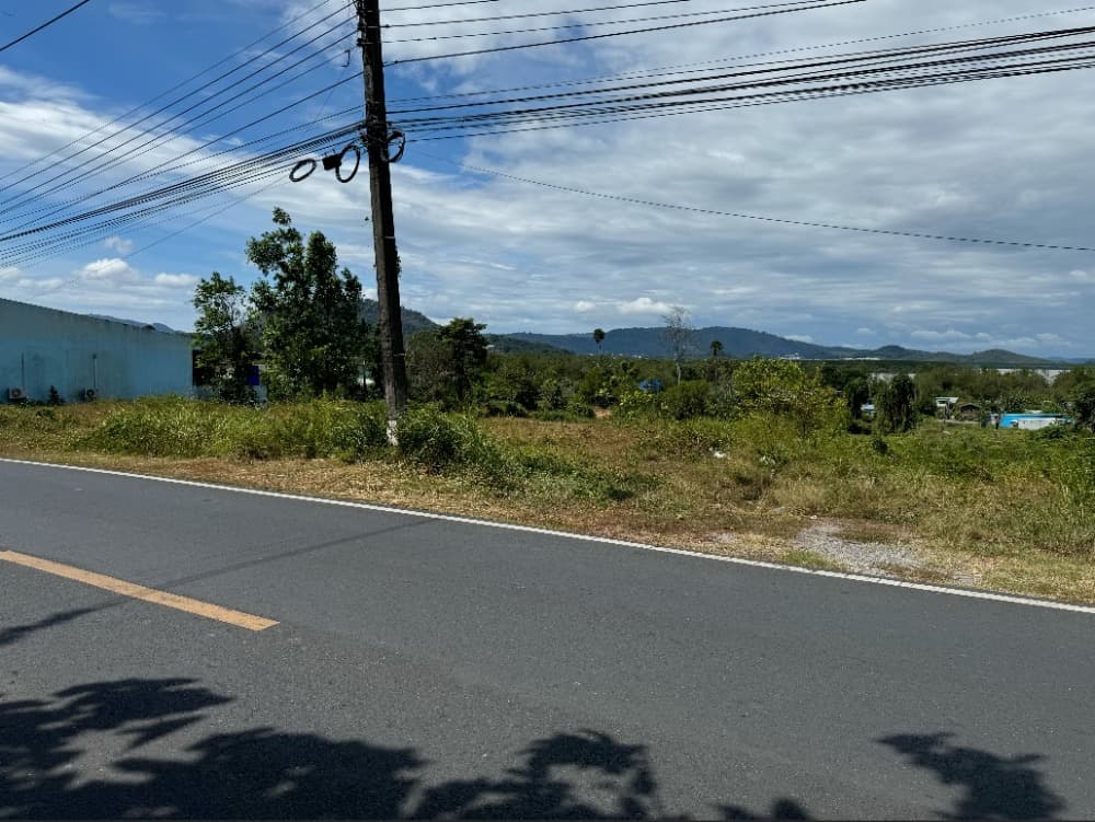 Land for sale 28 rai 295 sq. Wah. Thep Praree Road, Ratsada, Mueang, Phuket. - image 8