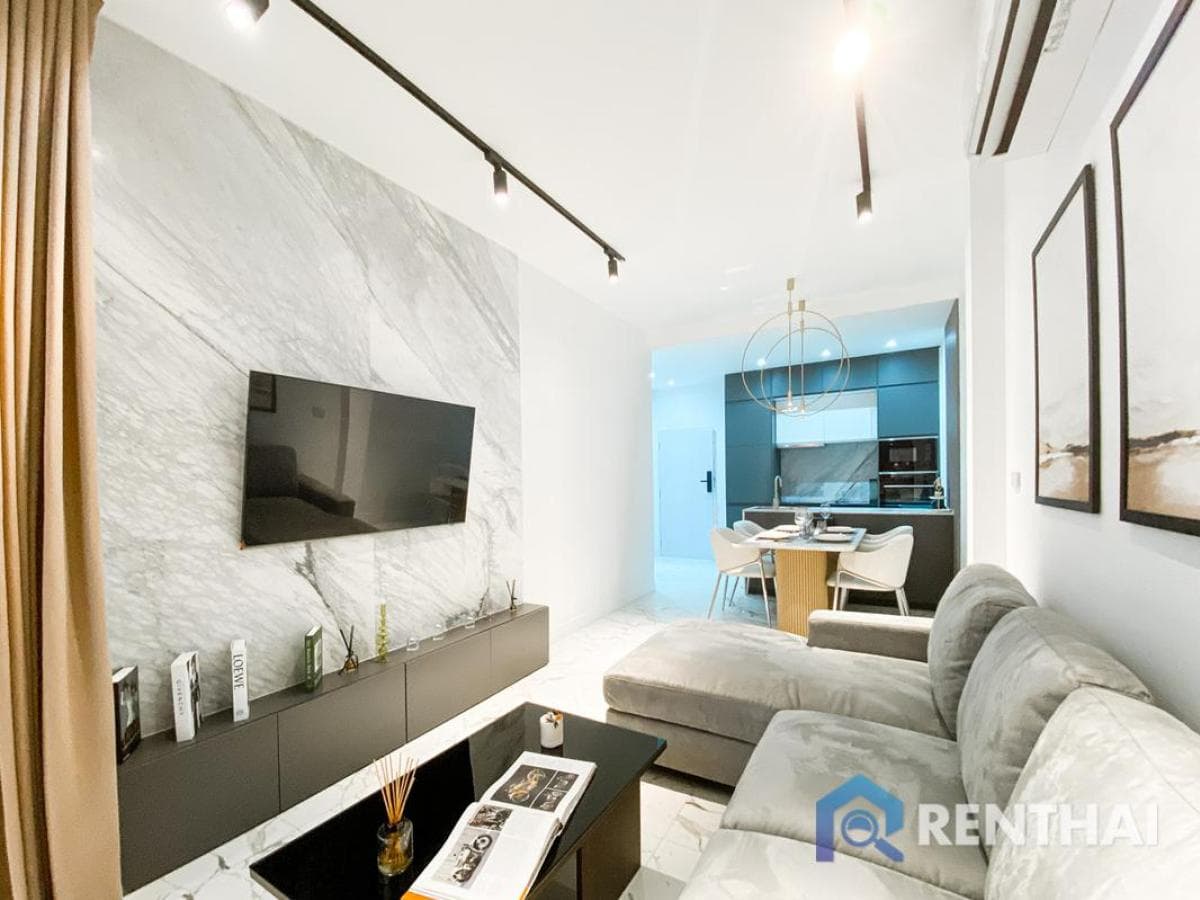 Chic 3bed Condo at Vega Condominium Phuket w- Pool, Parking & Gym Access