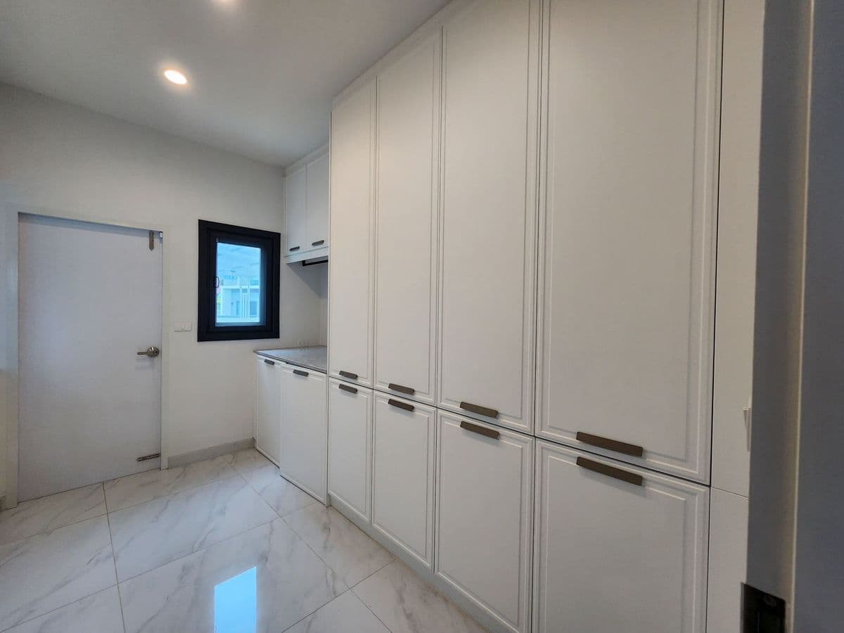 Large single house for sale Beautiful dress - image 7