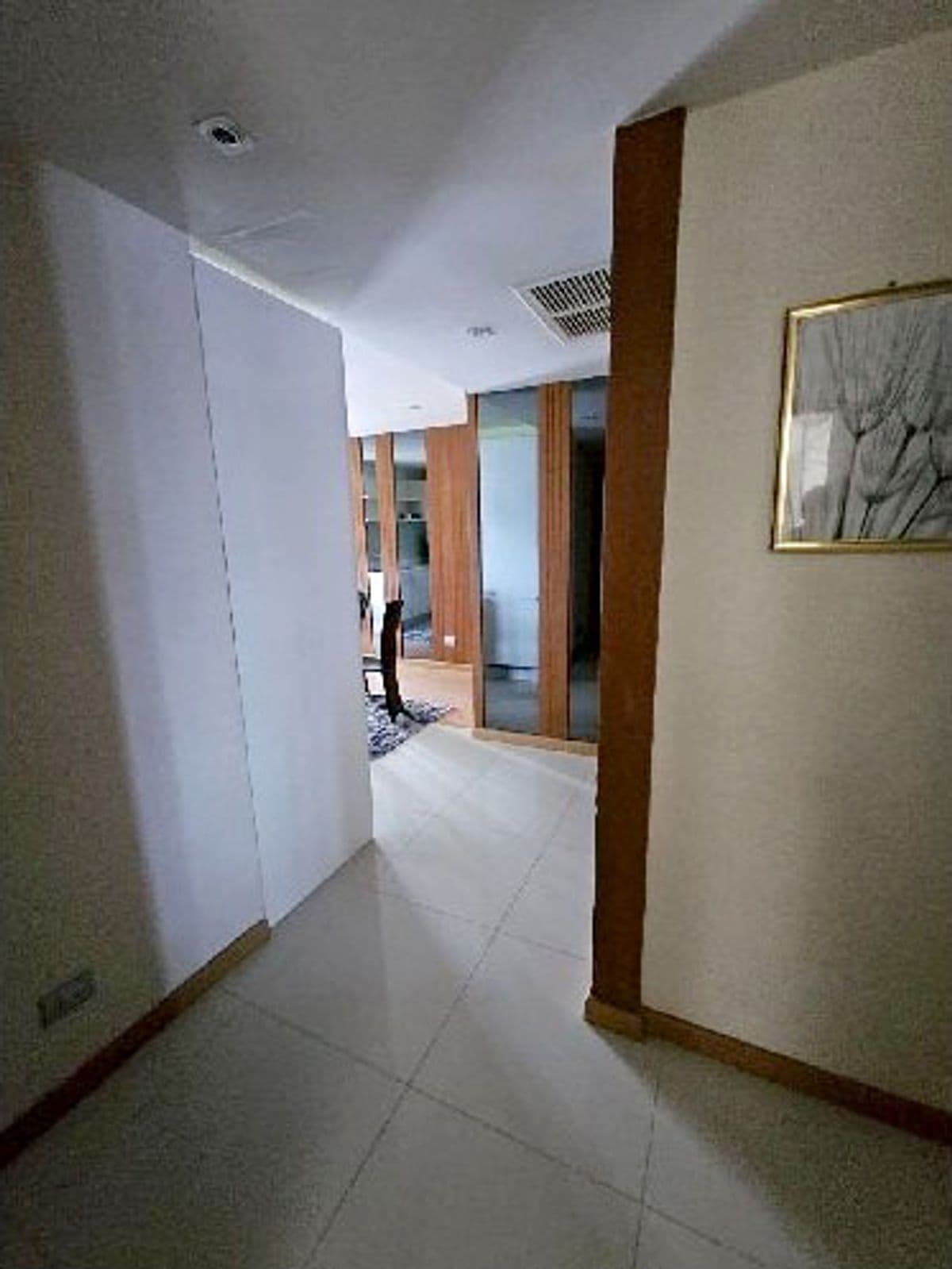 Condo next to Patong, Phuket, the pagoda price! The Pretty At Bay Cliff, corner, sea view, mountains, swimming pools in the room, decorated with well -built -in furniture. - image 7