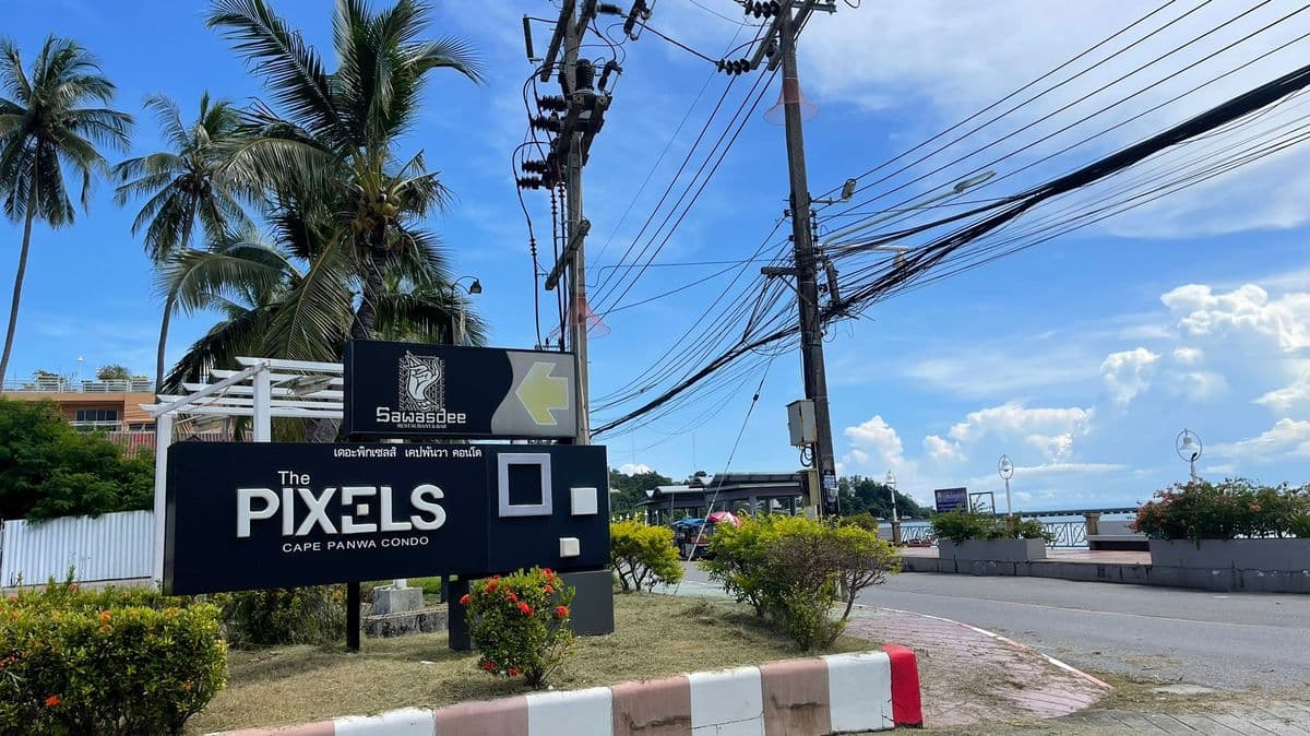 BD 19136: The Pixel Cape Panwa