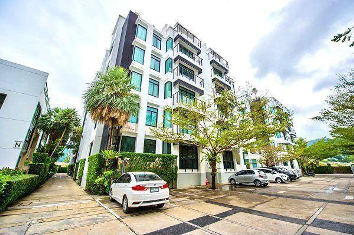 🌴 LUXURY CONDO FOR SALE IN KAMALA | 4-BEDROOM FOREIGN FREEHOLD | MOUNTAIN & POOL VIEW | 202 SQ.M. 🌊 Spacious. Serene. Sophisticated Phuket Living — Just 2 Minutes to Kamala Beach - image 2