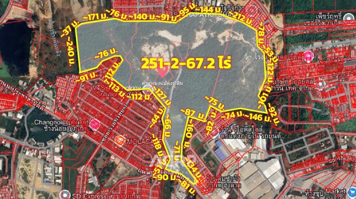 Large plot of land for sale in the heart of Phuket