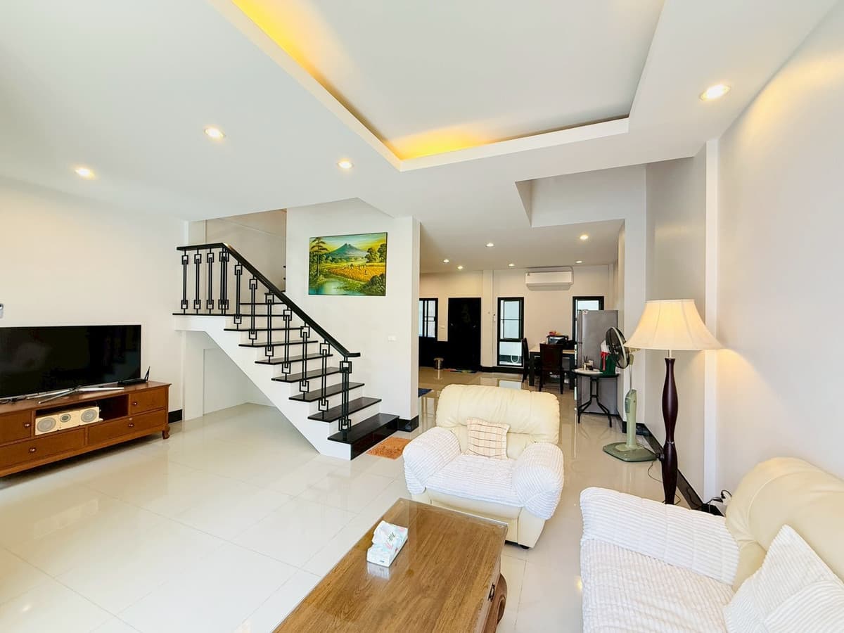 For Sell - Rent π‘ Luxury Sino-Portuguese Style Home in the Heart of Phuket City Equipped with a Smart Gate System controllable via smartphone, - image 4